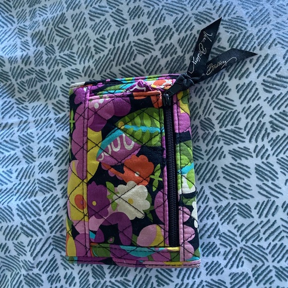 vera bradley wallet - Picture 1 of 4